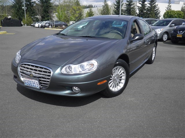 2004 Chrysler concorde lxi sedan #3